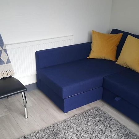Homestay In Birmingham Sleeps 8 - Free Parking & Wifi Zewnętrze zdjęcie