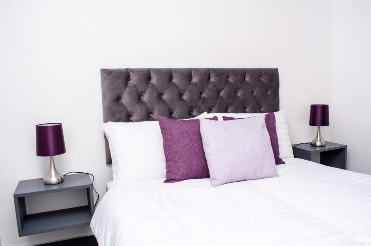 Homestay In Birmingham Sleeps 8 - Free Parking & Wifi Zewnętrze zdjęcie