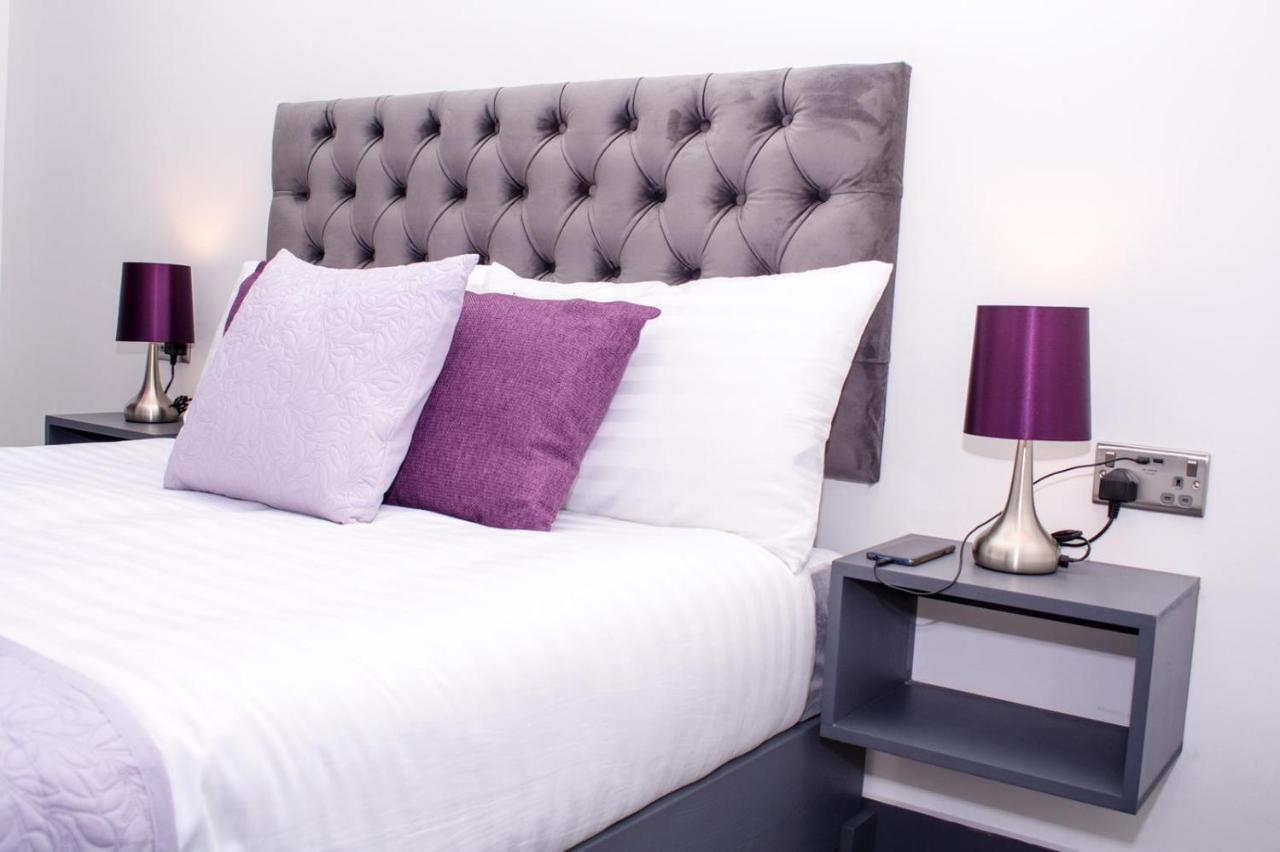 Homestay In Birmingham Sleeps 8 - Free Parking & Wifi Zewnętrze zdjęcie